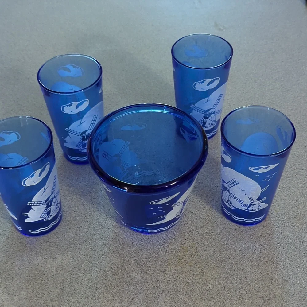 VINTAGE HAZEL ATLAS COBALT BLUE WINDMILL ICE BUCKET AND 4 GLASSES TUMBLERS